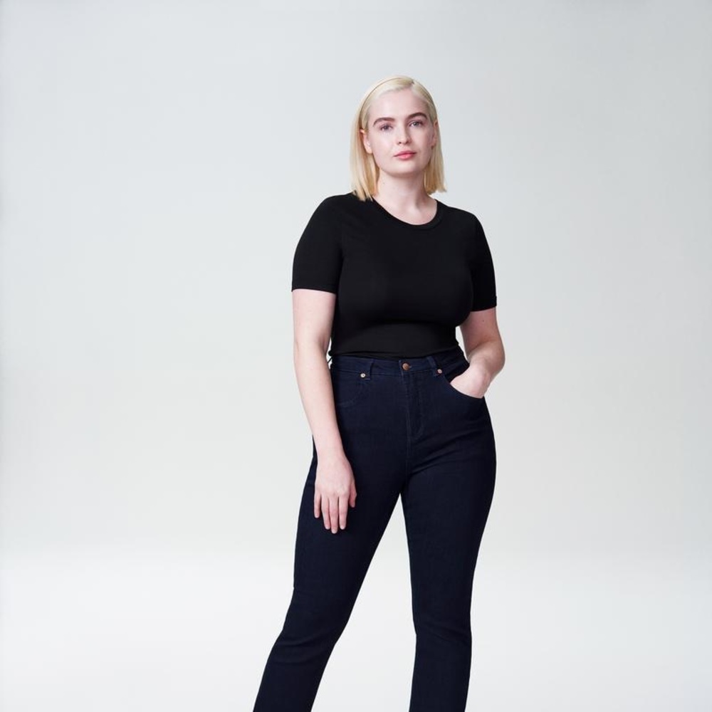 Universal Standard Foundation Short Sleeve Crew XS